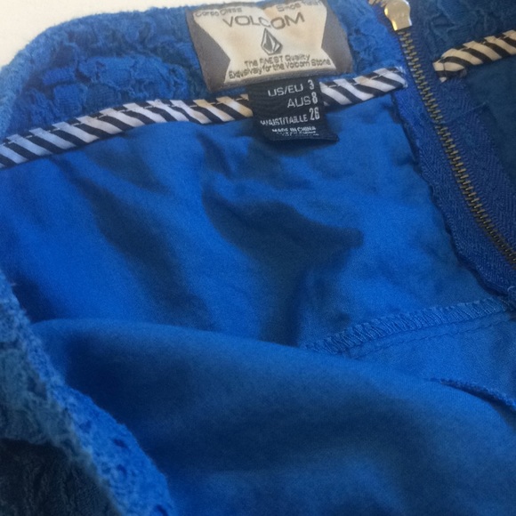 FINAL MARKDOWN JUNIOR volcom mini skirt 3 - Picture 4 of 4